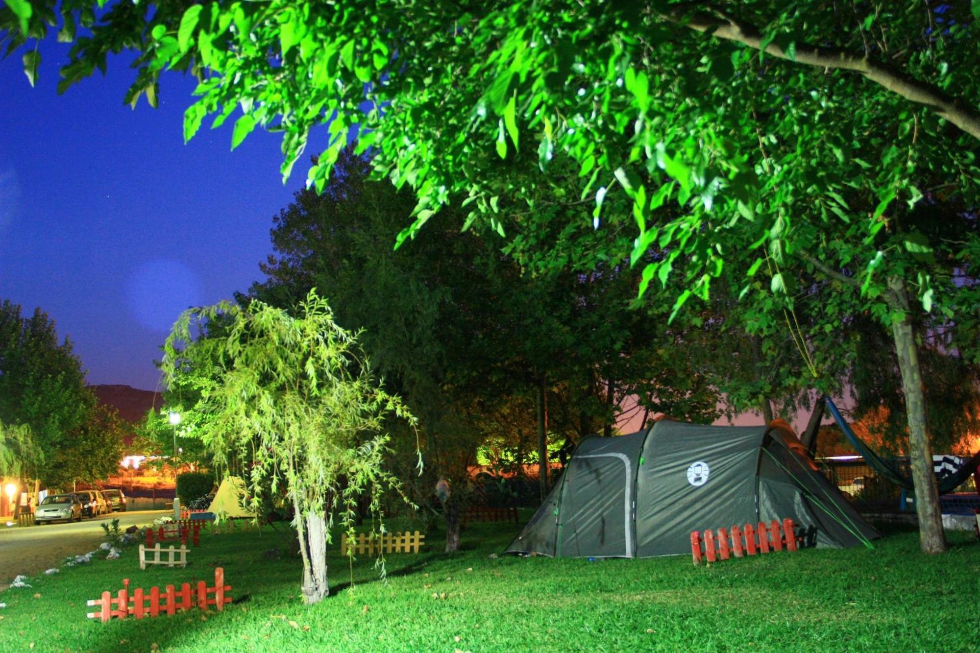 Camping Sierra De Las Nieves Yunquera エクステリア 写真